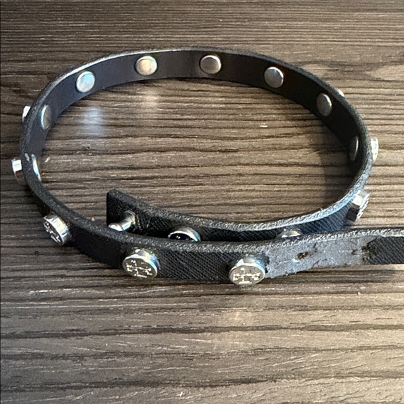 Tory Burch Black Double Wrap Logo Stud Leather Bracelet - Picture 7 of 11